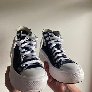X SOLD X Chuck Taylor All Star Move High Top